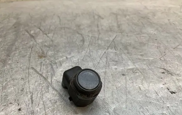 BMW 6 E63 E64 Parking PDC sensor 7687335