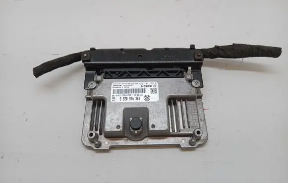 Volkswagen PASSAT B6 Engine control unit/module 03C906022G