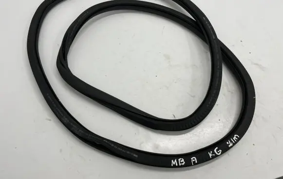 Mercedes-Benz A W177 Rear door rubber seal (on body) 