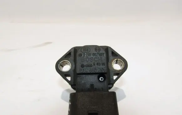Volkswagen PASSAT B5 Air pressure sensor 0281002177