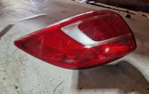 Rear/tail lights