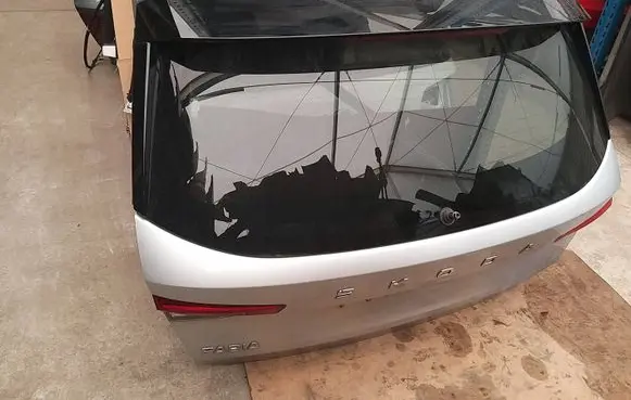 Skoda Fabia Mk4 (6VA) Tailgate/trunk/boot lid