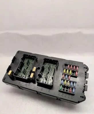 Jeep Grand Cherokee (WK) Fuse module 56049915AA 07066 30959L