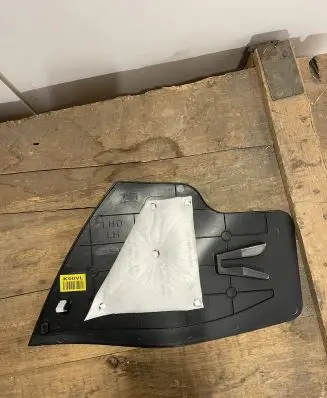 KIA Niro Other center console (tunnel) element 84614AT000