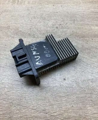 Toyota Auris 150 Heater blower motor/fan resistor 4993002090