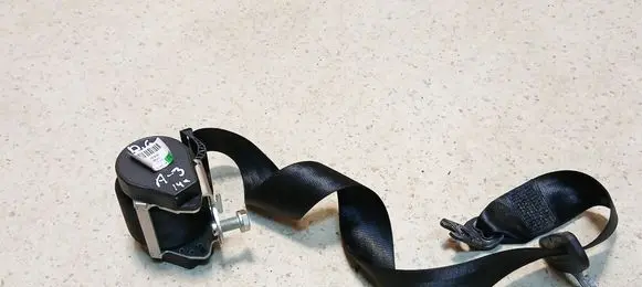 Rear seatbelt
