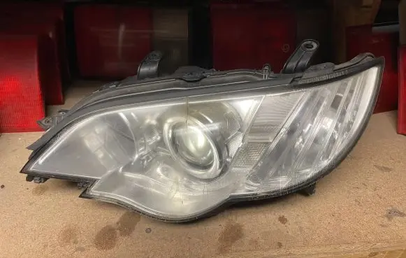 Subaru Outback Headlight/headlamp 10020959 10020954