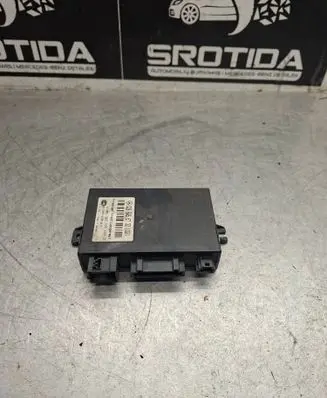 Mercedes-Benz E W211 Tow bar trailer control unit/module 0295456732 5DS00810200