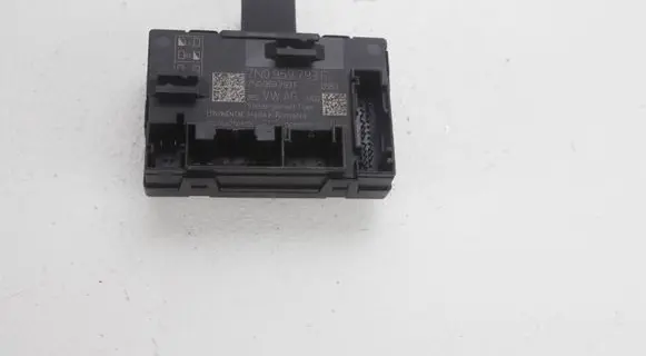 Skoda Yeti (5L) Door control unit/module 7N0959793F