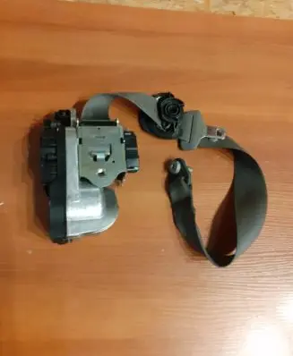 Mercedes-Benz S W221 Front seatbelt A2218603285