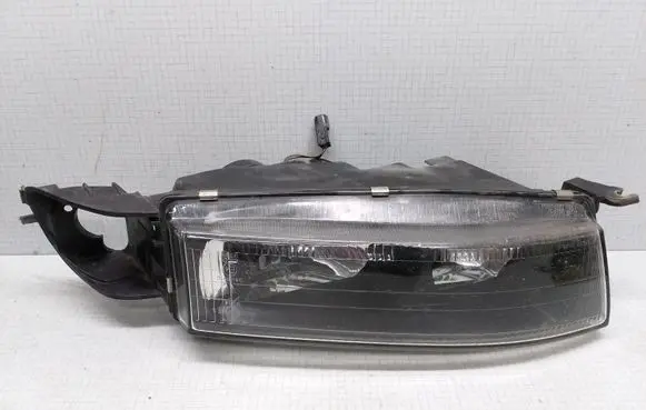 Mitsubishi Galant Headlight/headlamp