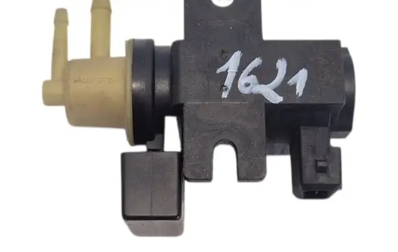 Opel Insignia A Turbo solenoid valve 55573732