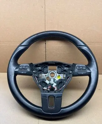 Volkswagen Tiguan Steering wheel 1T0419091AD 61979000A