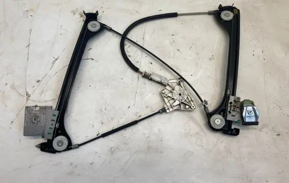 Mercedes-Benz SLK R171 Front door electric window regulator A1717200346