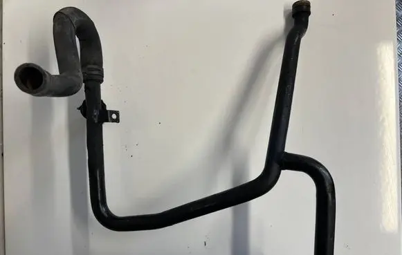 Audi A6 S6 C5 4B Engine coolant pipe/hose 059121075K