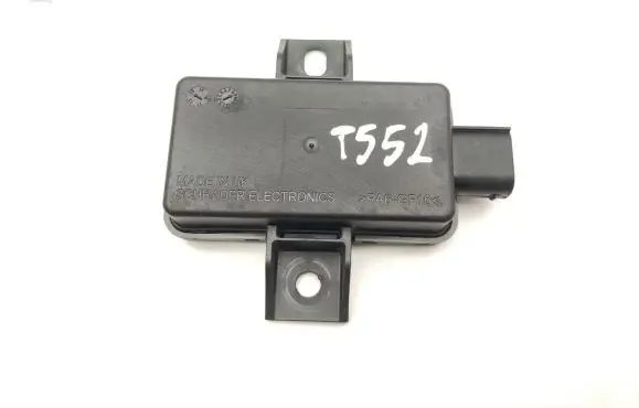 Maserati Quattroporte Tire pressure control unit 670001902