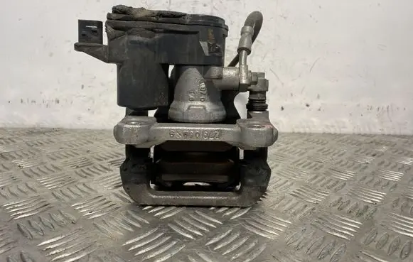 Volvo XC40 Rear brake caliper 31471181