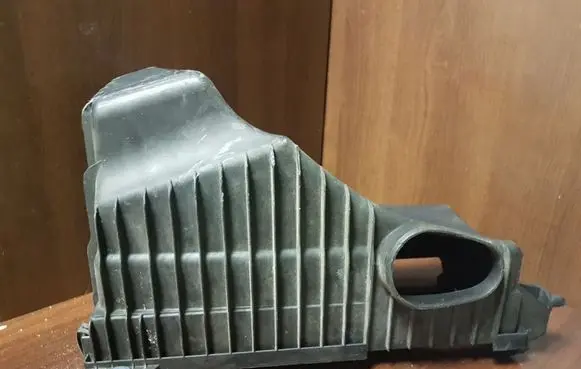 Volkswagen Touareg I Air filter box 7L6