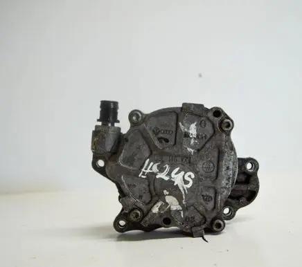 Skoda Octavia Mk2 (1Z) Vacuum pump 03L145100G