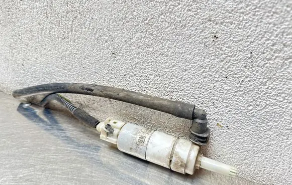 Opel Insignia A Windscreen/windshield washer pump 13250289 31556942