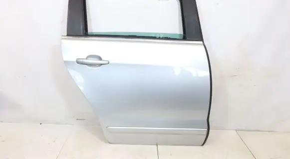 Peugeot 5008 Rear door 