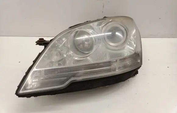Mercedes-Benz ML W164 Headlight/headlamp 168386 16838601