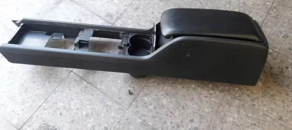 Nissan Murano Z50 Armrest 68430
