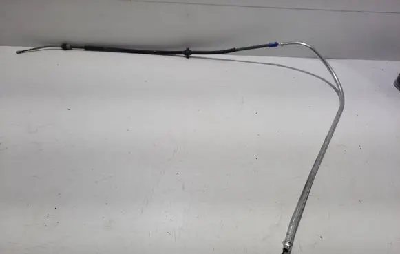Renault Twingo III Handbrake/parking brake wiring cable 365369608R 364020306R