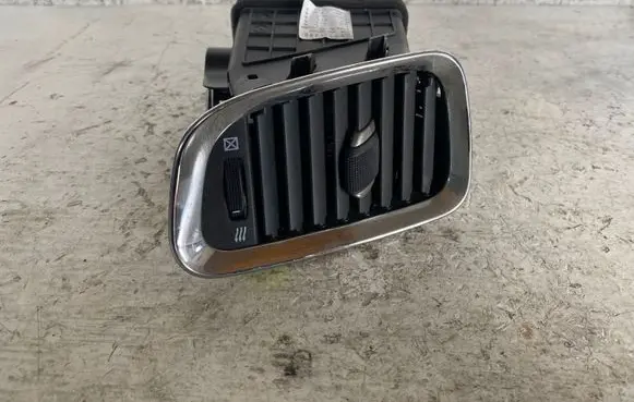 Dodge Durango Dash center air vent grill X90016900XX 0321488 91620160420