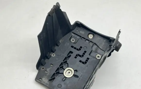 Battery tray