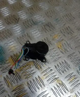 Renault Scenic I Air flap motor/actuator 070201 653118VC