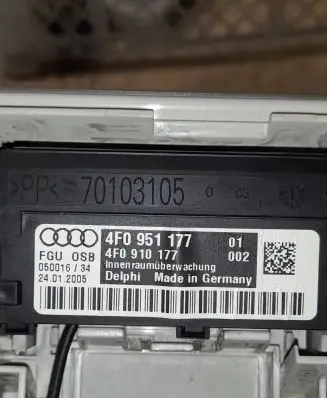 Audi A6 S6 C6 4F Front seat light 4F0951177 70103105