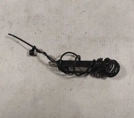 Volkswagen Transporter - Caravelle T5 Aerial antenna amplifier 7H0035577