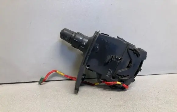 Renault Kangoo II Indicator stalk 88102001 0151110411