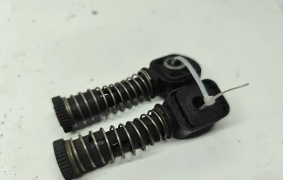 Volkswagen Caddy Gear shift cable linkage 1J0711761C