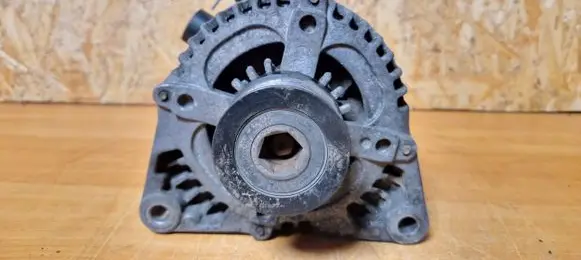 Ford Focus C-MAX Generator/alternator 1042103522