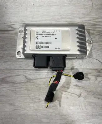 BMW X6 E71 Transfer box differential control unit 7605031 27607605031