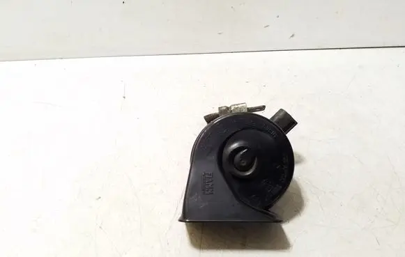 Volkswagen PASSAT B8 Horn signal 5Q0951223