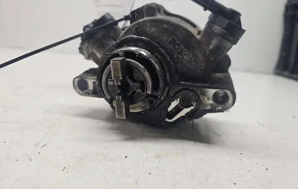 Citroen C4 I Picasso Vacuum pump 9684786780