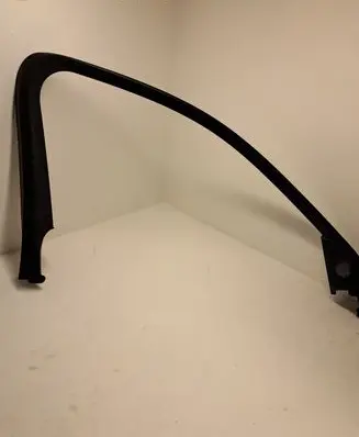 Mercedes-Benz GLC X253 C253 Front door window/glass frame A2537370471
