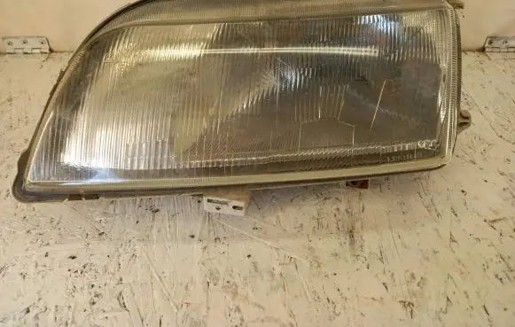 Volkswagen Sharan Headlight/headlamp 7M1941015D