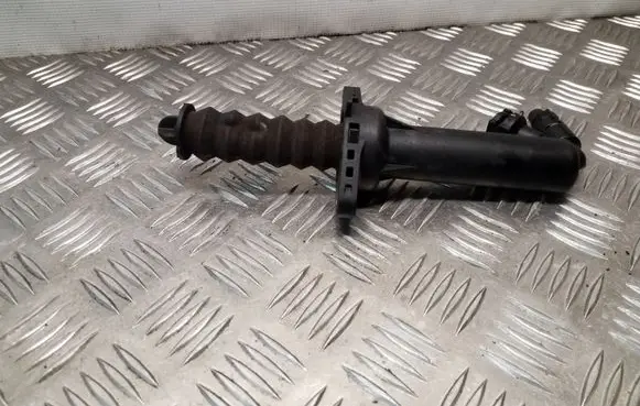 Dodge Nitro Clutch master cylinder 52060133AD