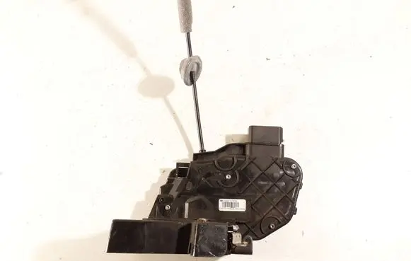 Volvo XC60 Front door lock 30799301