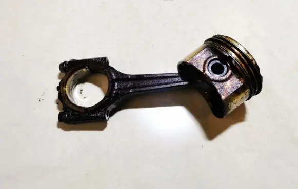 Fiat Bravo - Brava Piston with connecting rod