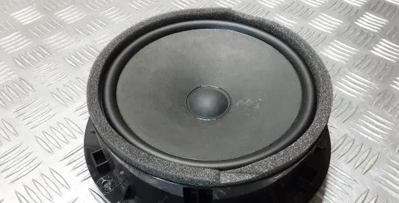 Audi A6 S6 C8 4K Front door speaker 4K0035415