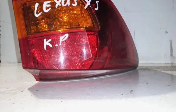 Lexus IS 220D-250-350 Rear/tail lights