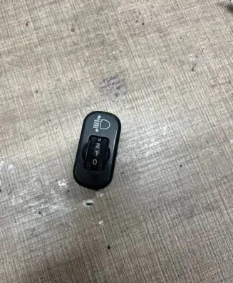 Mercedes-Benz Sprinter W906 Headlight level height control switch 32200103