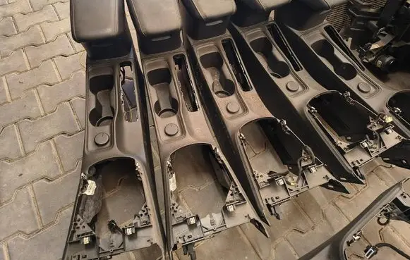 Opel Astra K Armrest 
