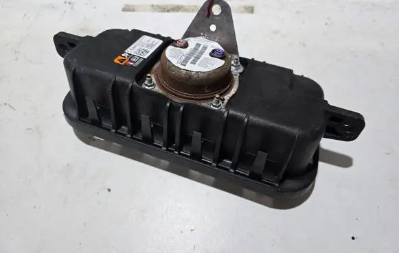 Chevrolet Camaro Passenger airbag 84246339 812834969 0589P1000778