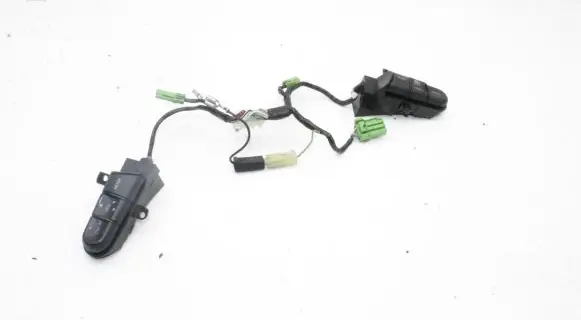 Honda Insight Steering wheel buttons/switches 